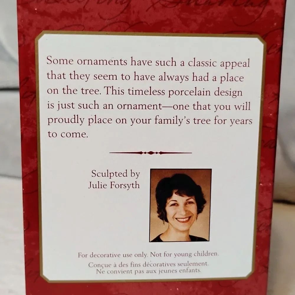 2000 Porcelain Bell - Picture 5 of 6